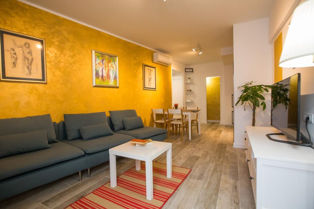 Dam Apartment